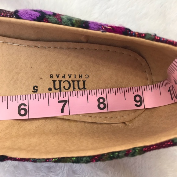 NWOT Embroidered Flats, Size 7.5 - Picture 13 of 15